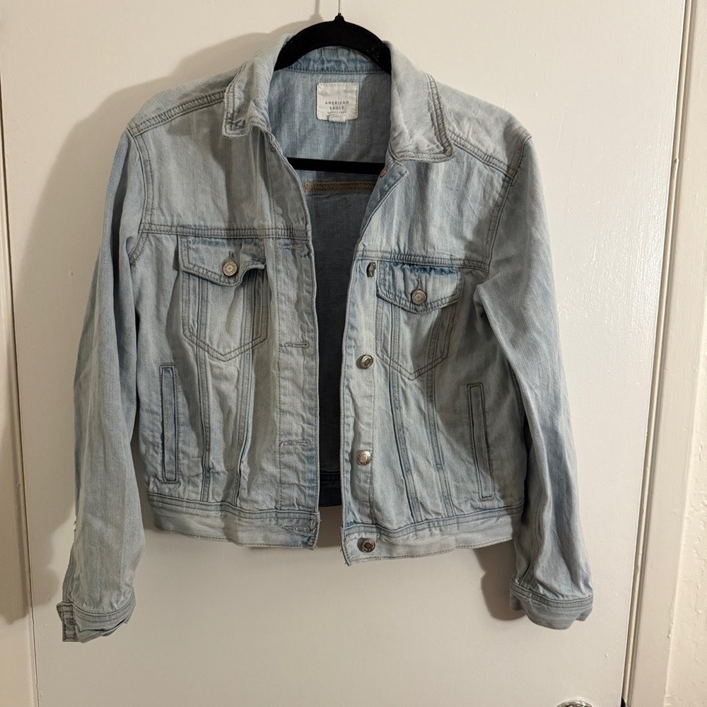 American Eagle Light Blue Denim Jacket Women's Small